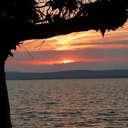 Apartament Balaton Holiday Balatonszarszo